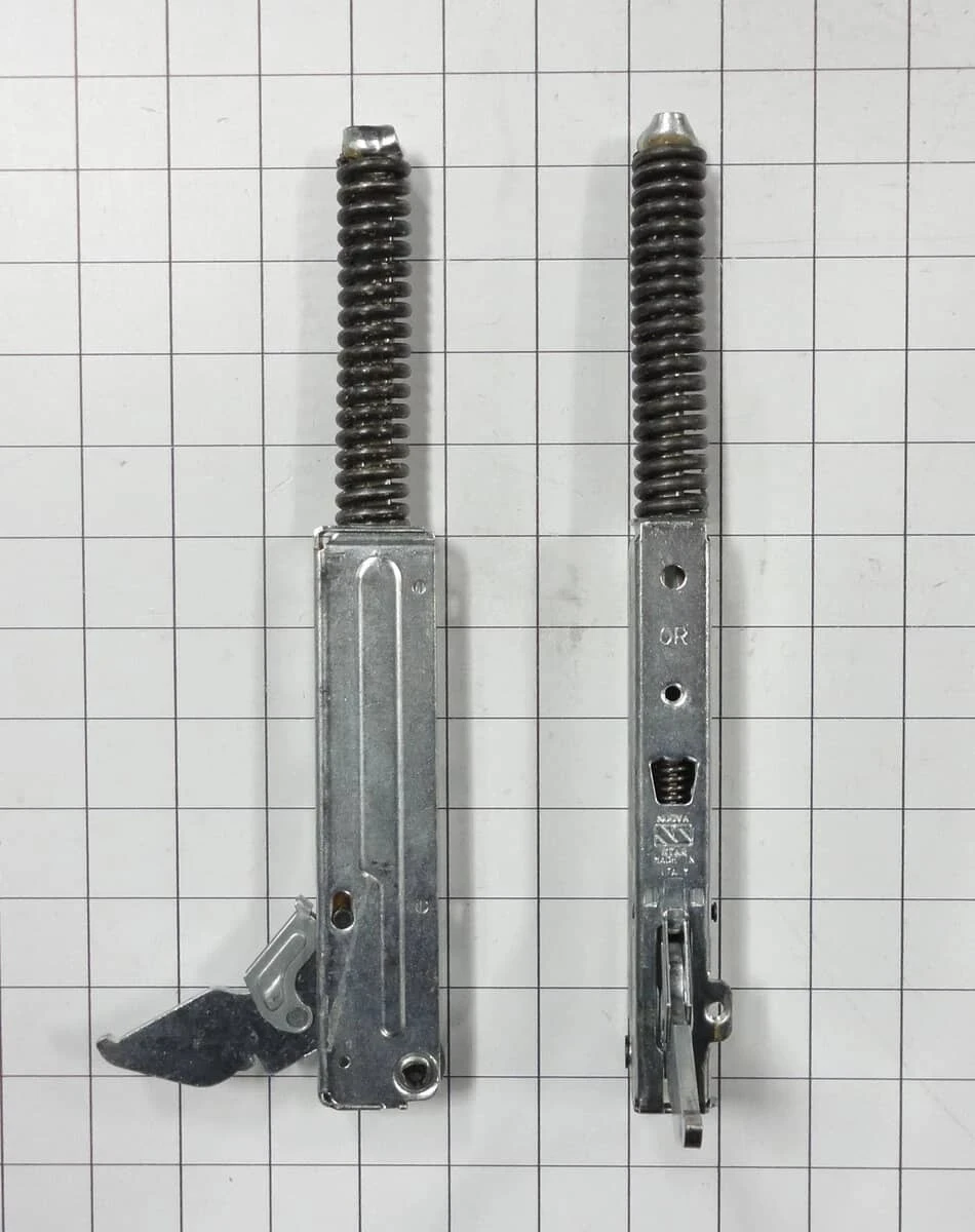 Service Door Hinge Kit 18